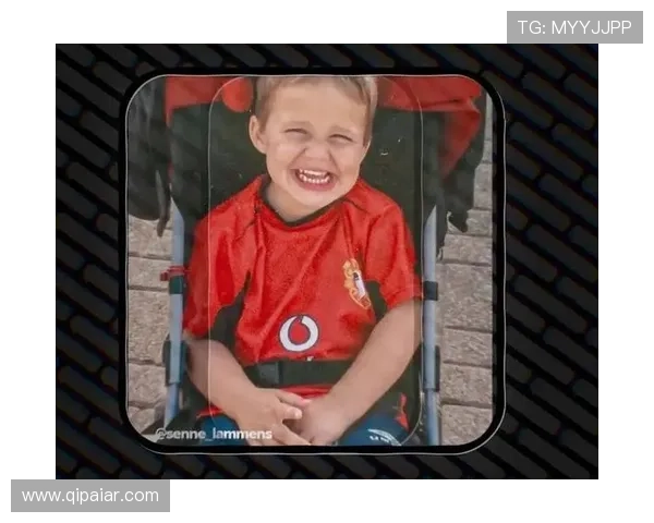 曼联正式签约德比郡青年队16岁门将查理哈迪开启新篇章